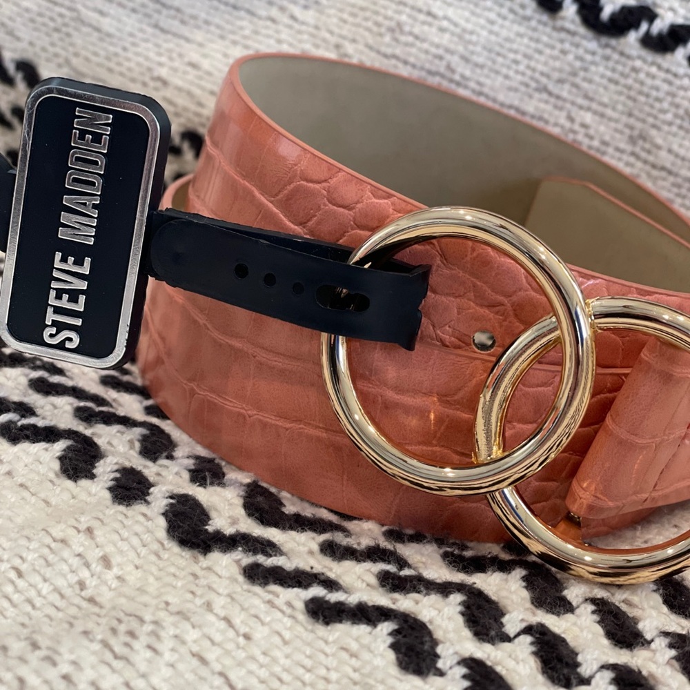 Steve Madden Women’s Faux Crocodile Belt